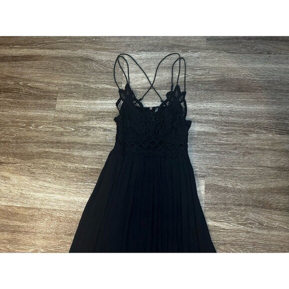 Free People Adella Lace Trim Midi Dress in Black Size Small Whimisigoth Fairy - Picture 3 of 11